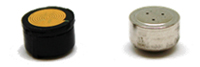 Développement conjoint du premier système de chargement sans fil au monde *2 pour appareils auditifs utilisant une batterie rechargeable *1 Interchangeable avec les batteries courantes d’appareil auditif 